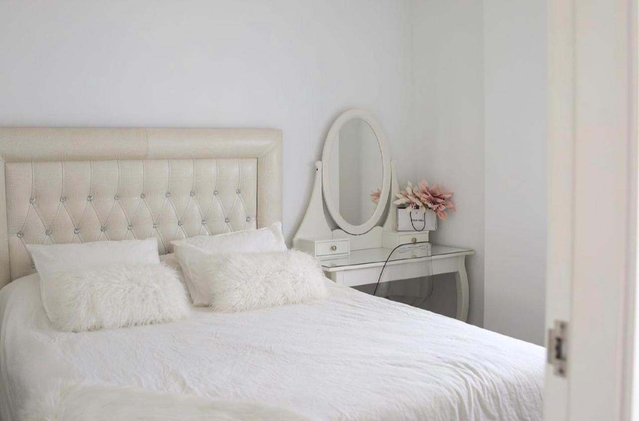 - La Vie En Rose Apartment